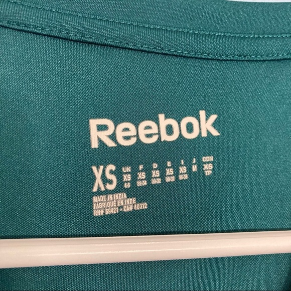 Reebok Fitted Workout Tee - Green - XS - Geometric Art Deco Logo - Picture 3 of 7